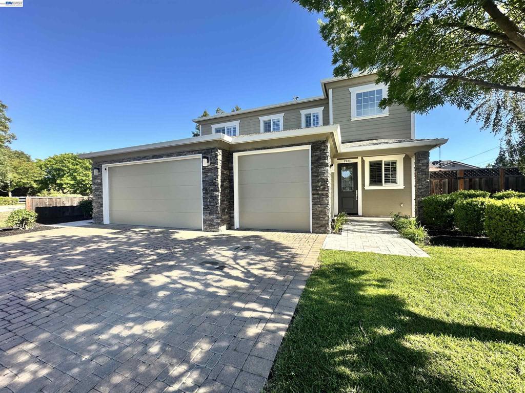 2133 Pleasant View Lane