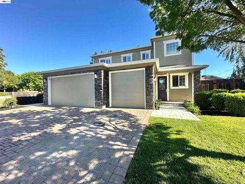 Photo of 2133 Pleasant View Lane, Livermore, CA 94550 (MLS # 41134771)