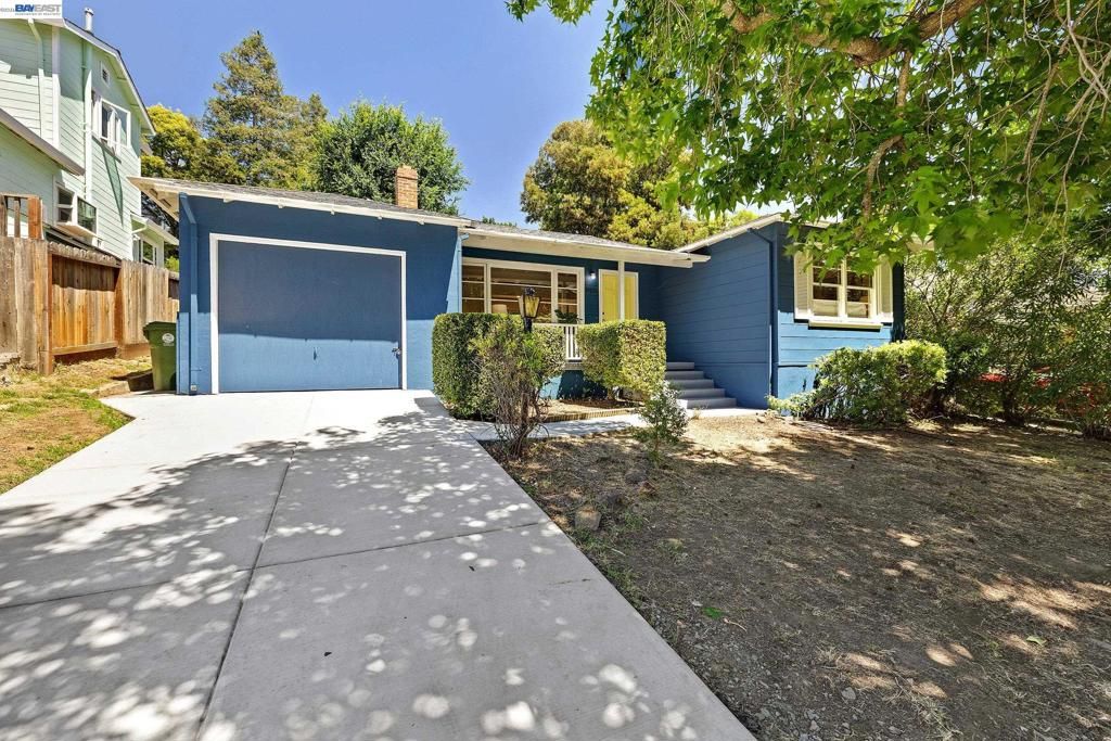 Photo of 18926 Walnut Rd RD, Castro Valley, CA 94546 (MLS # 41138421)