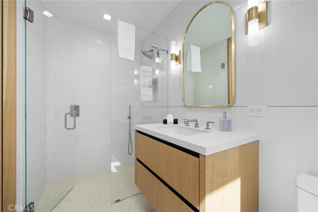 110 22nd St Unit D