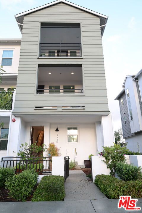 Photo of 4820 Long Beach Boulevard, Long Beach, CA 90805 (MLS # 26653739)