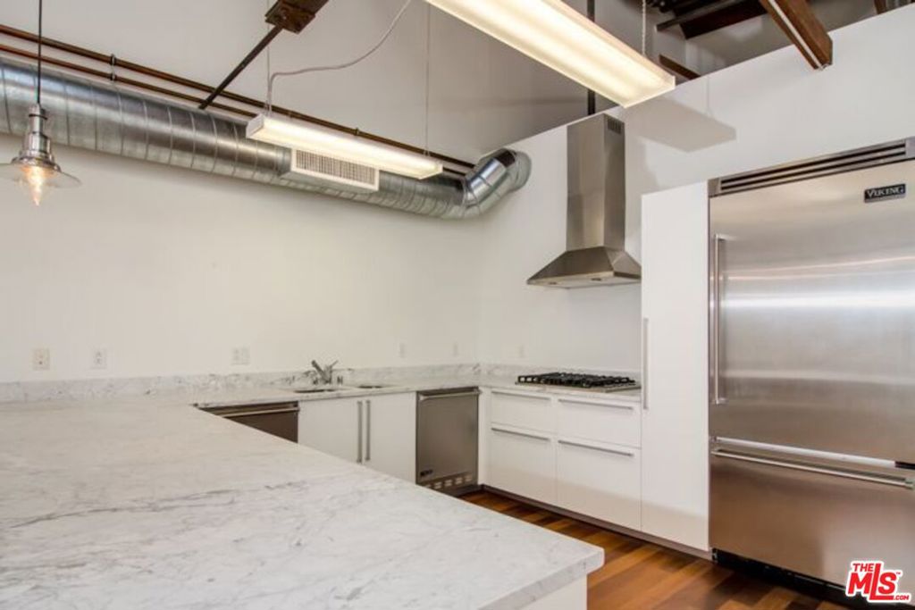 1046 PRINCETON Drive 201