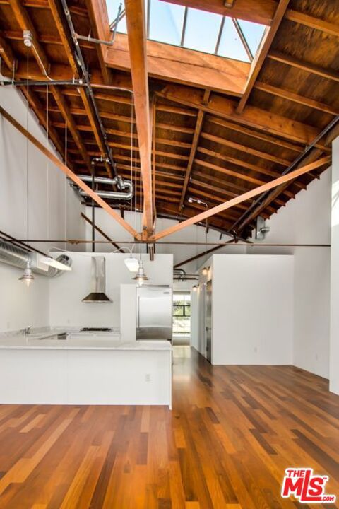 1046 PRINCETON Drive 201