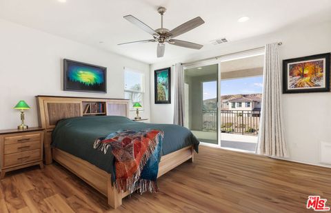 Photo of 18322 Astro Court, Santa Clarita, CA 91350 (MLS # 25497091)