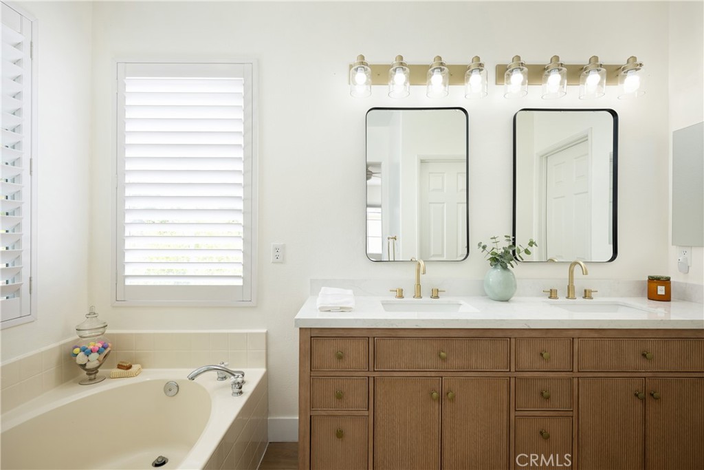 9 Kyle Court, Ladera Ranch CA 92694 - Photo 12