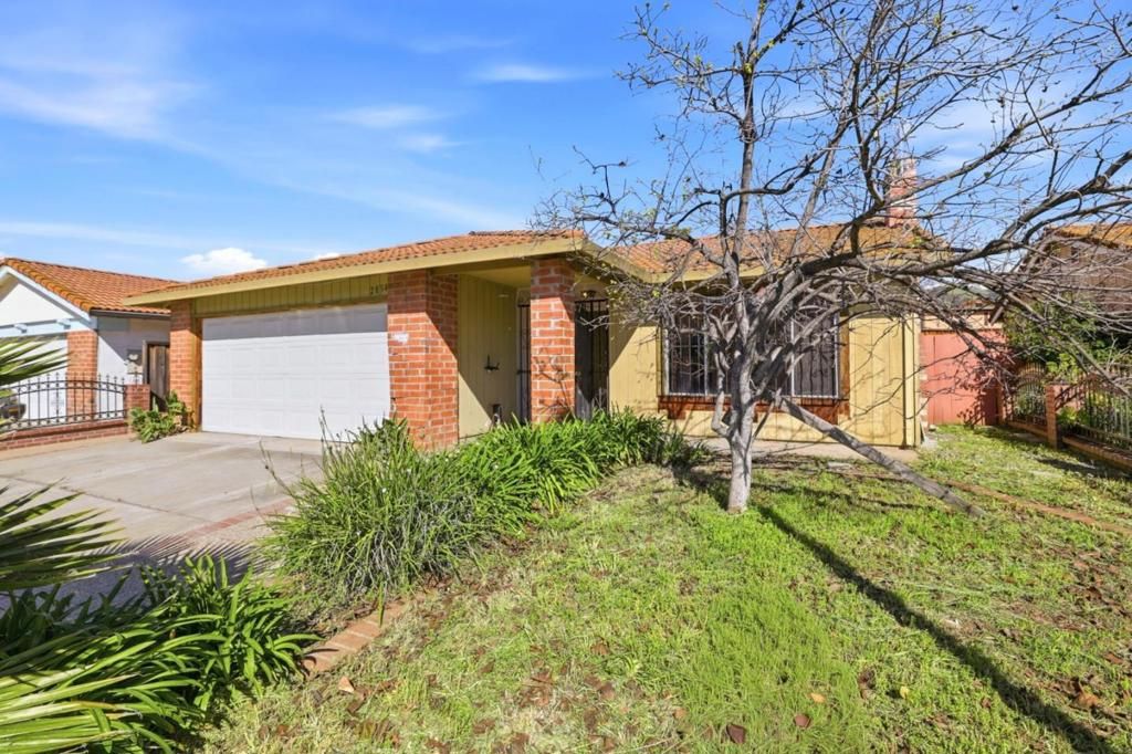 Photo of 2834 Rainwood Court, San Jose, CA 95148 (MLS # ML82036588)