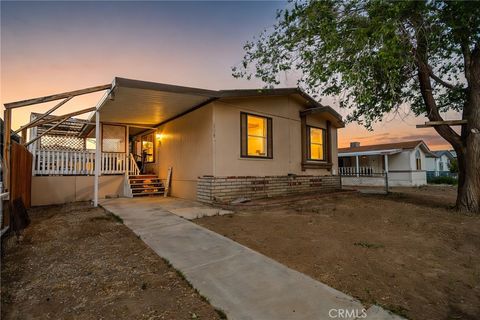 Photo of 45465 25th Street E #SPC108, Lancaster, CA 93535 (MLS # SR26082226)