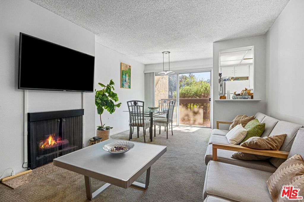 Photo of 3101 Summertime Lane, Culver City, CA 90230 (MLS # 25607681)