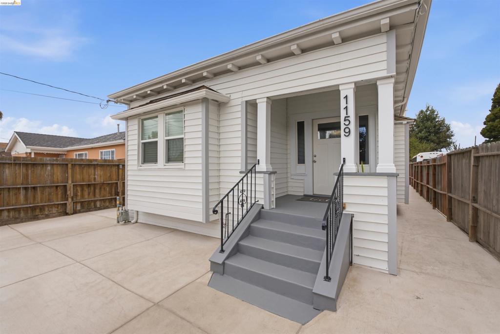 Photo of 1159 87Th Ave AVE, Oakland, CA 94621 (MLS # 41147656)
