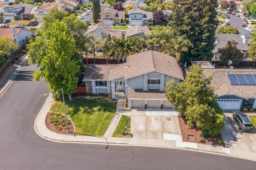 BOLLINGER HILLS - Residential