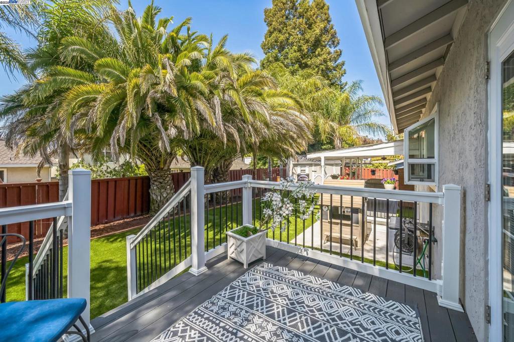 BOLLINGER HILLS - Residential