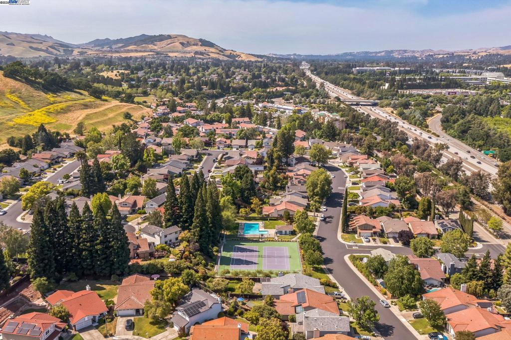BOLLINGER HILLS - Residential