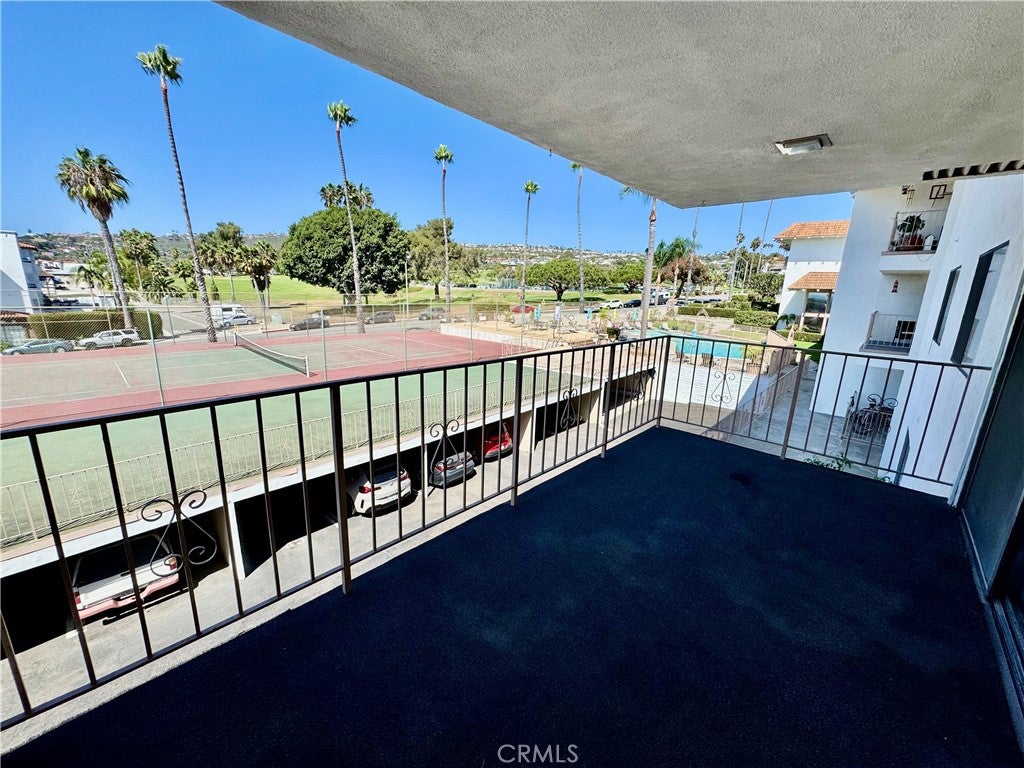 2501 S El Camino Real 23