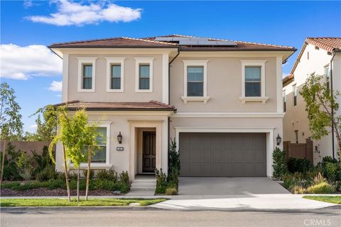 63 Longchamp Irvine CA 92602