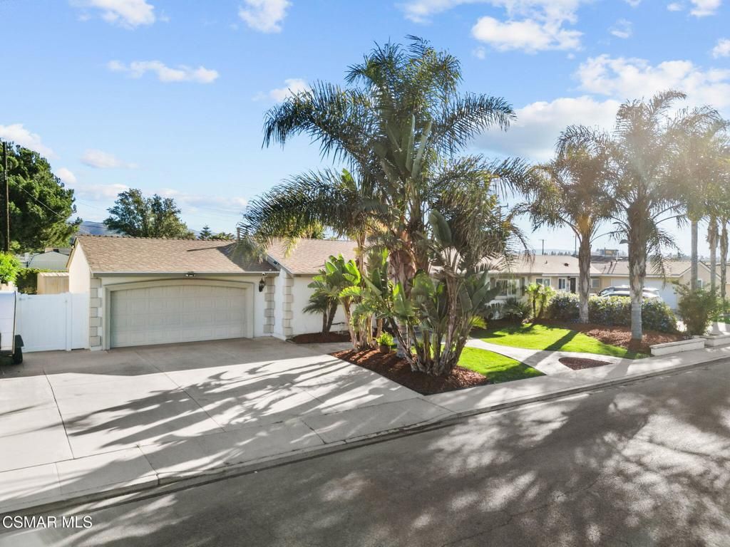 Photo of 1546 Kearney Avenue, Simi Valley, CA 93065 (MLS # 225004981)