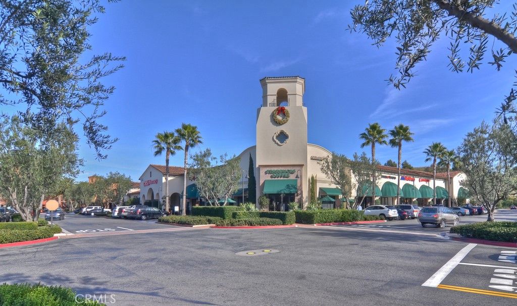 listing image 130725425503245567583