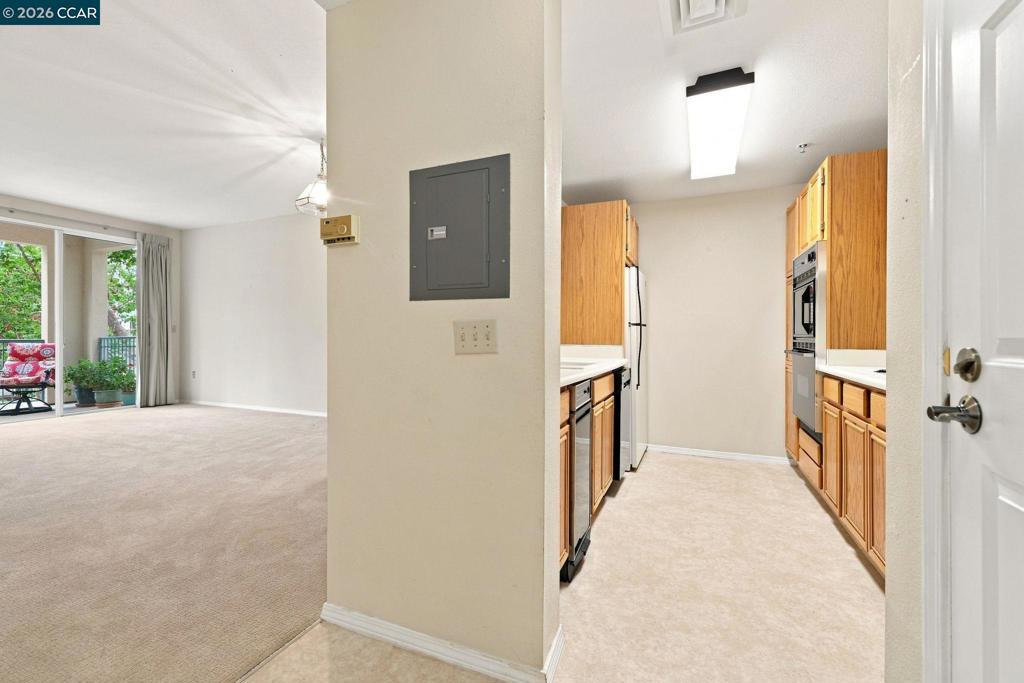 1840 Tice Creek Dr 2245