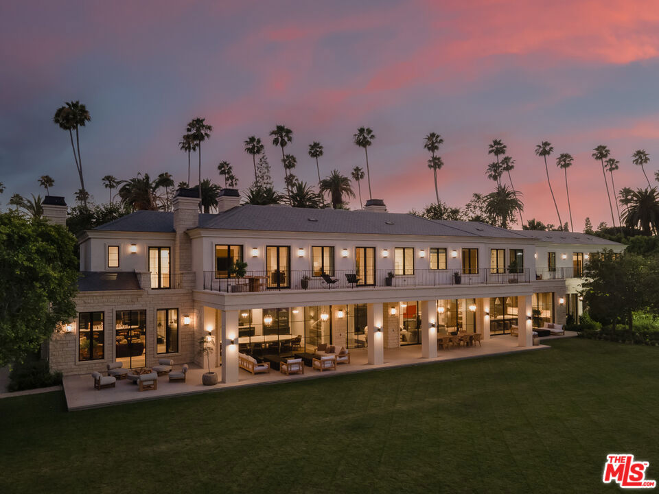 912 Benedict Canyon Drive
