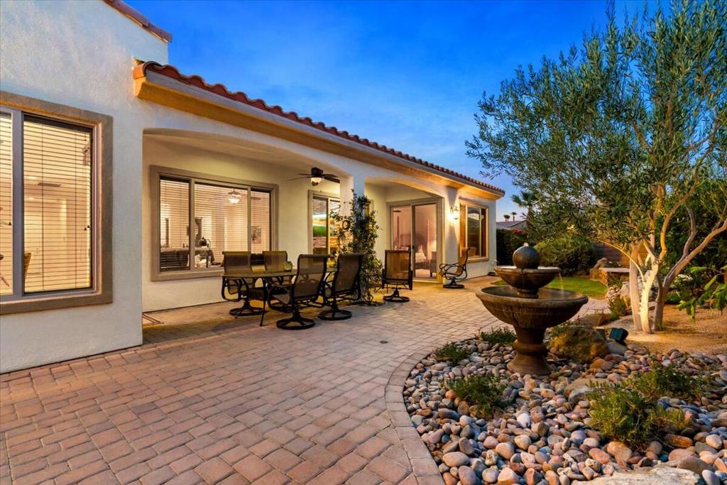 40426 Calle Estela