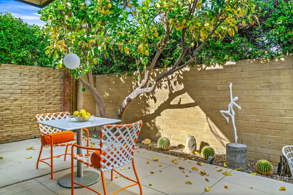 Tahquitz River Estat - Residential