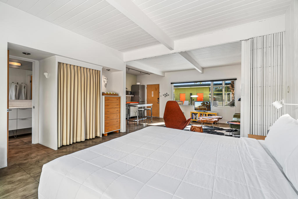 Tahquitz River Estat - Residential