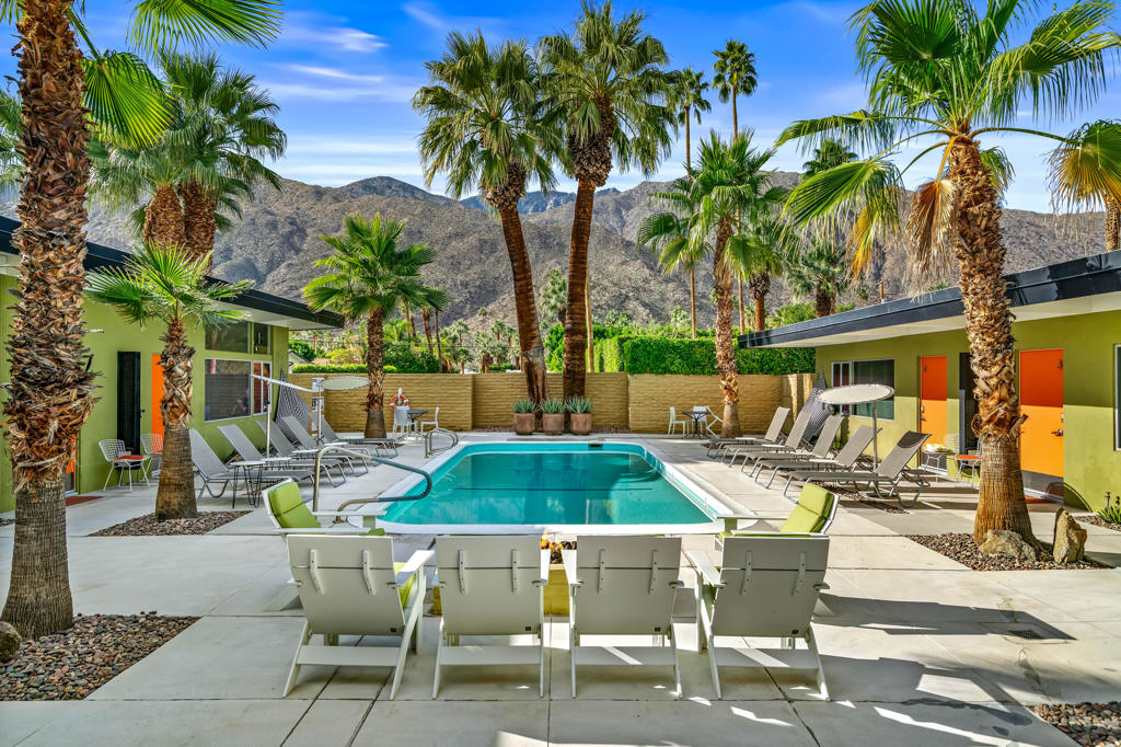 Tahquitz River Estat - Residential