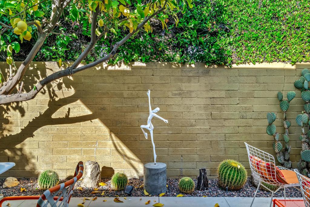 Tahquitz River Estat - Residential