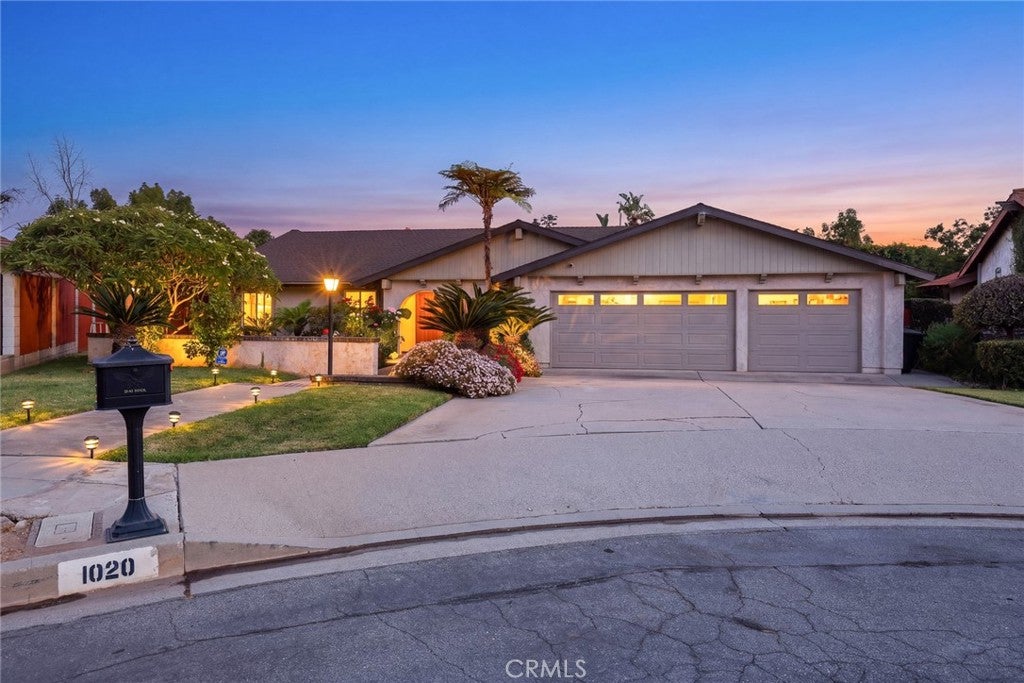 1020 Don Robles ST
