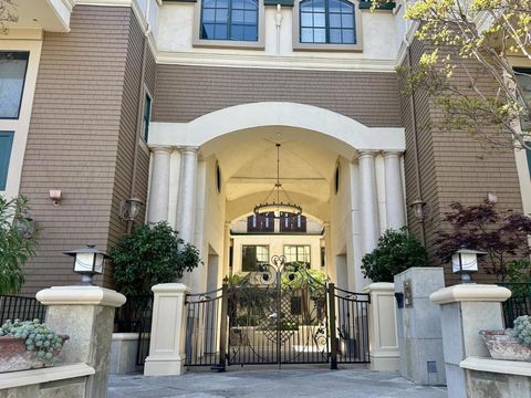 Photo of 124 2nd Street #11, Los Altos, CA 94022 (MLS # ML82039808)