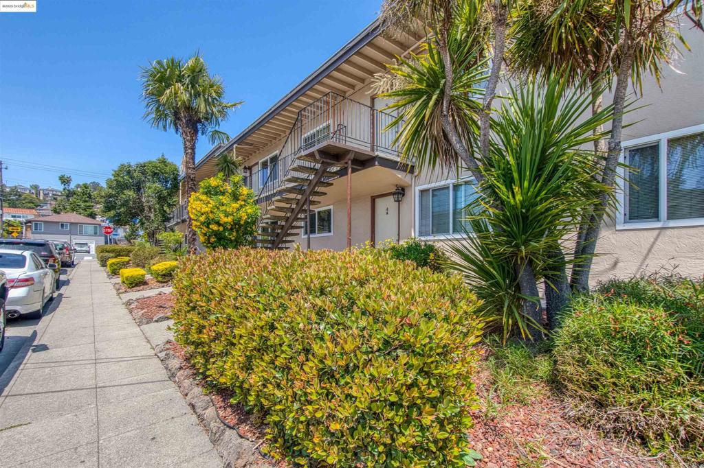 2504 Denning Ct