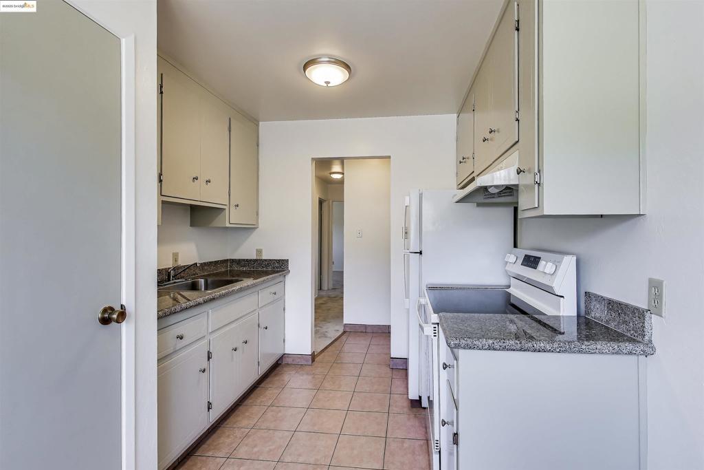2504 Denning Ct