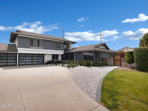 Photo of 690 Valley Vista Drive, Camarillo, CA 93010 (MLS # 226002620)