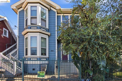 Photo of 824 Peralta St St #5 & 6, Oakland, CA 94607 (MLS # 41151883)