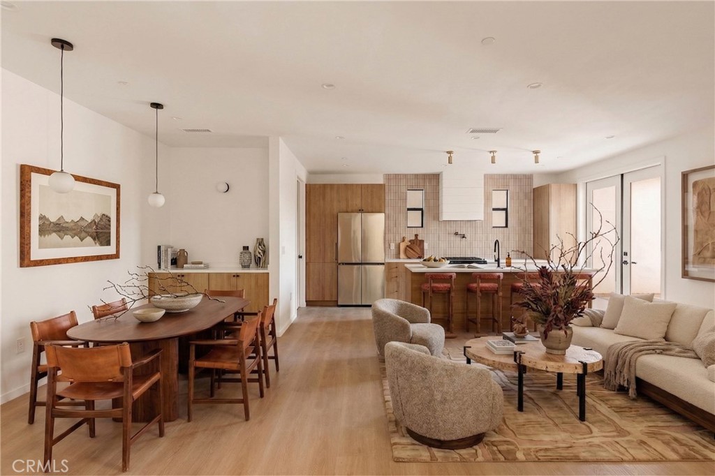 17852 Saticoy Street