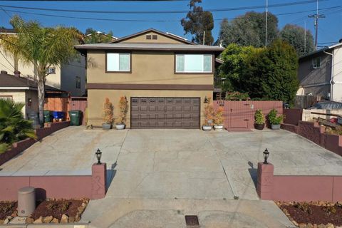 Photo of 1011 Capistrano Avenue, Spring Valley, CA 91977 (MLS # PTP2603347)