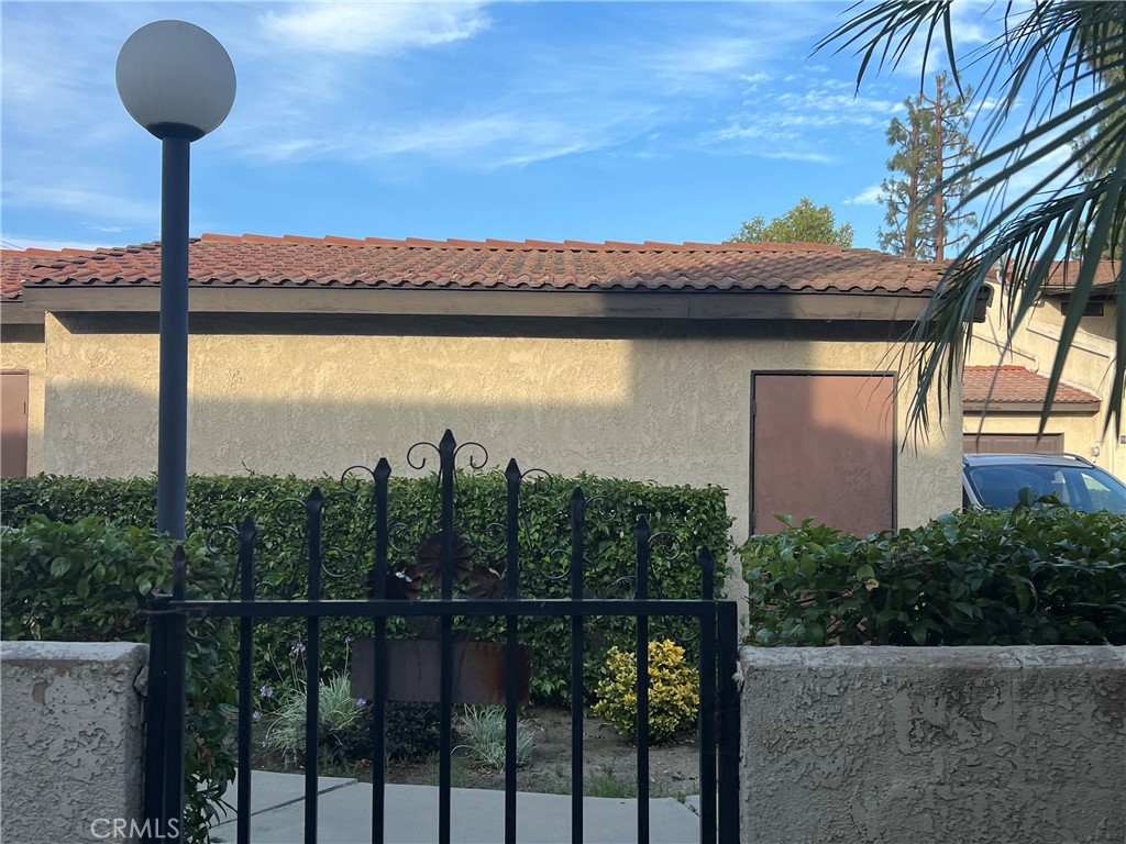 13500 Ramona Pkwy