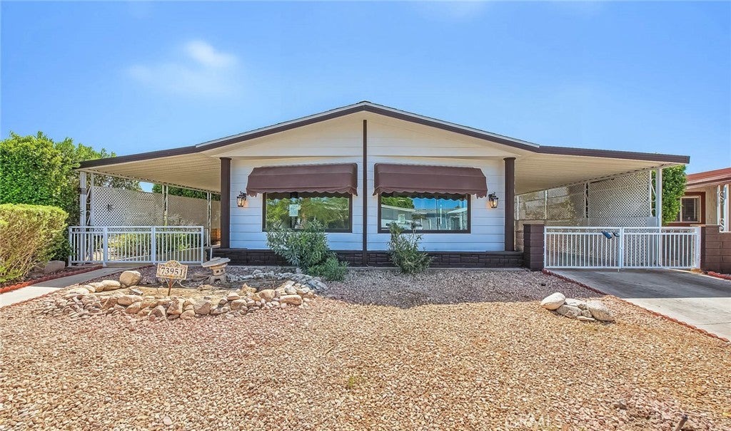 73951 Oak Springs