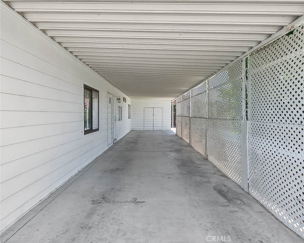 73951 Oak Springs