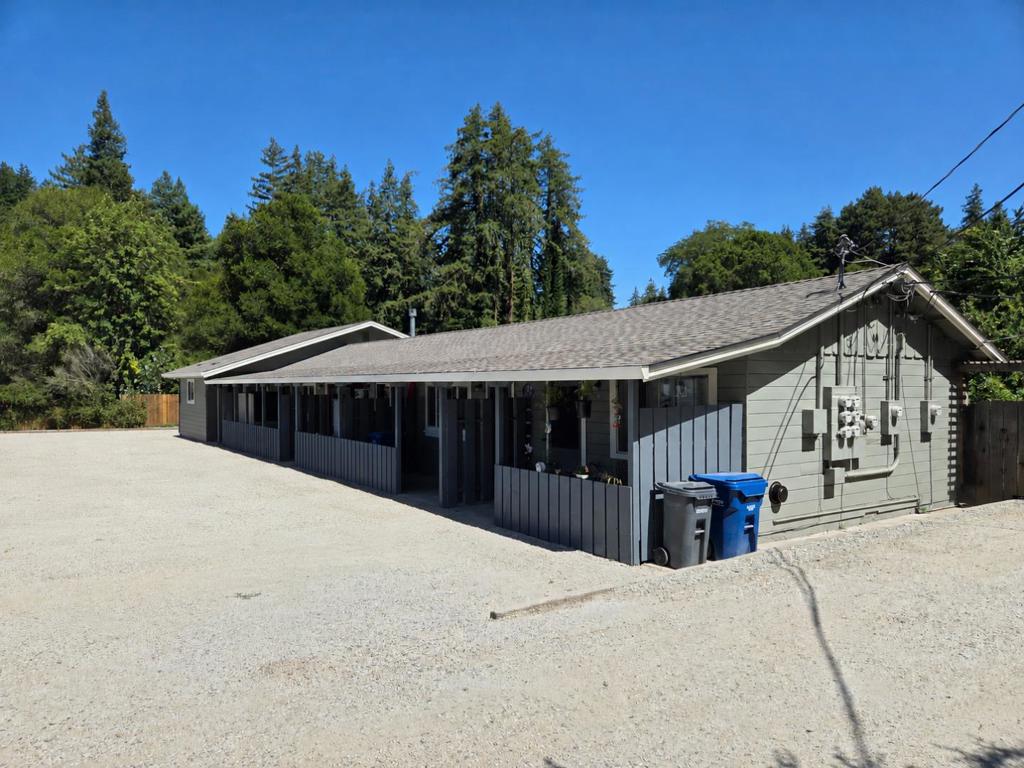 10040 Highway 9