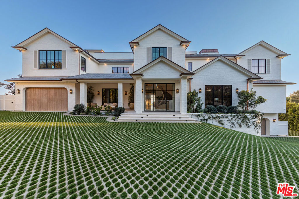 728 Linda Flora Drive