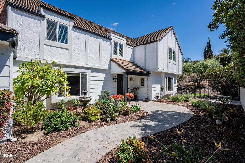 6065 Cielo Vista Court
