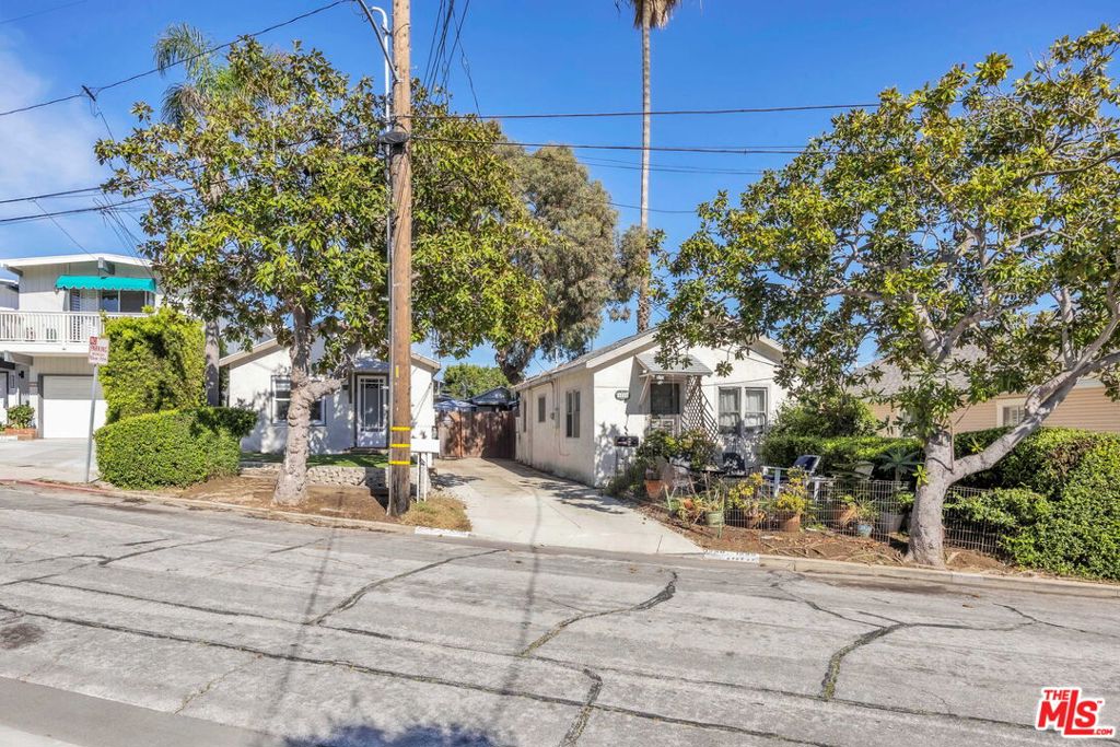 1224 Corona Street
