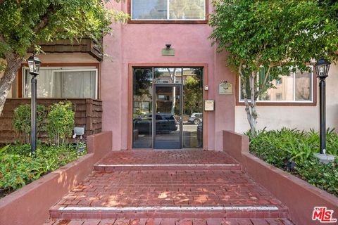 Photo of 5400 Newcastle Avenue #66, Encino, CA 91316 (MLS # 26639419)