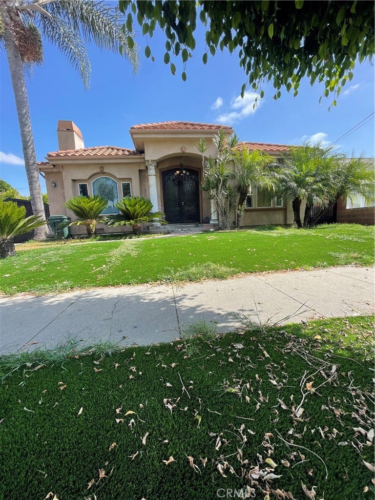 7915 Harper