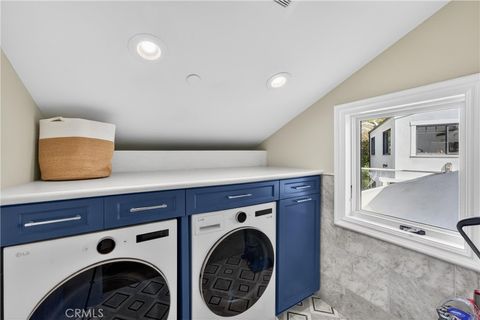 Tiny photo for 405 Blumont Street, Laguna Beach, CA 92651 (MLS # OC26028801)