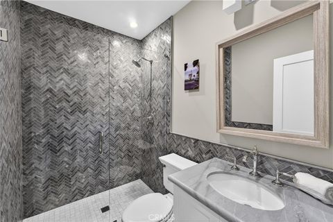 Tiny photo for 405 Blumont Street, Laguna Beach, CA 92651 (MLS # OC26028801)