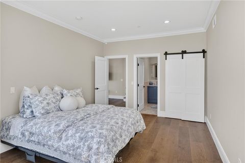 Tiny photo for 405 Blumont Street, Laguna Beach, CA 92651 (MLS # OC26028801)