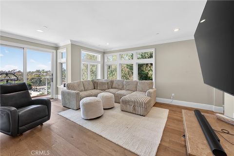 Tiny photo for 405 Blumont Street, Laguna Beach, CA 92651 (MLS # OC26028801)
