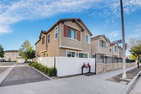 Tiny photo for 22824 W Olive Way, West Hills, CA 91304 (MLS # SR26040739)