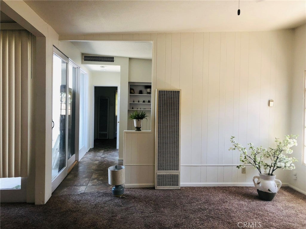 1143 E Simpson